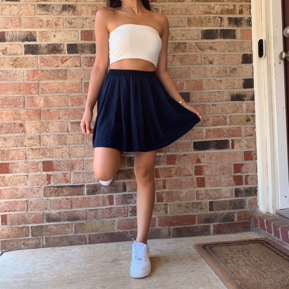 BRANDY MELVILLE SKIRT - Picture 1 of 1